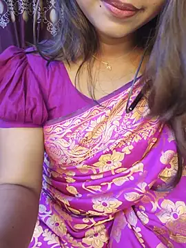 Snapshot of cute_mahi07 chatting on June 30, 6:53 pm cute mahi07 online show from June 30, 6:53 pm