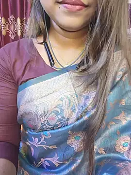 Snapshot of cute_mahi07 chatting on July 1, 4:51 pm cute mahi07 online show from July 1, 4:51 pm