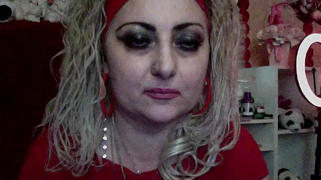 xHot Amazonq online show from January 31, 8:18 pm