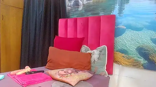 Lisa-001 online show from February 18, 8:32 am