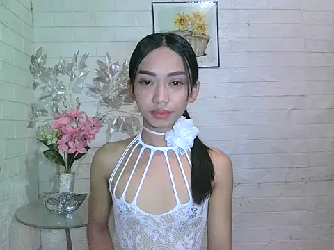 Snapshot of Queenpau chatting on October 28, 12:41 pm Queenpau online show from October 28, 12:41 pm