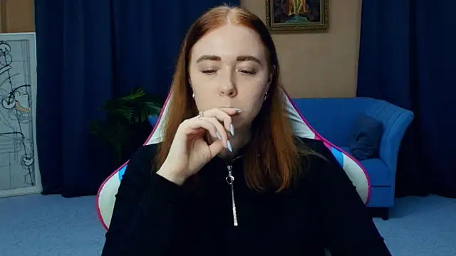 AddieOsler online show from April 16, 9:50 pm