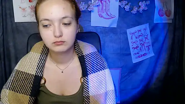 Snapshot of MissAriaa chatting on June 14, 12:52 am MissAriaa online show from June 14, 12:52 am