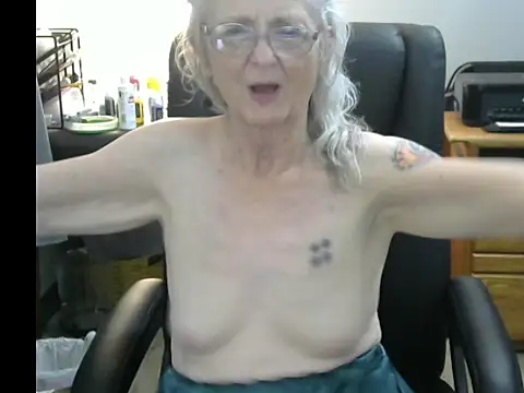 JoleneDelacroix online show from December 21, 4:52 am