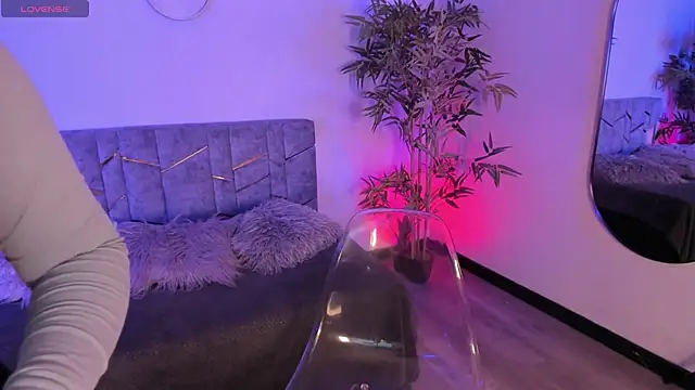 sammyy owens  online show from February 22, 3:40 am