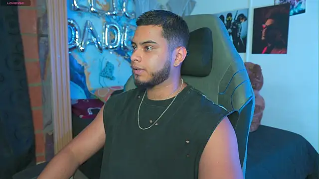 Tiler wolker online show from March 3, 1:56 am