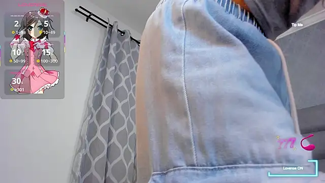 Snapshot of Luna_Bella3 chatting on February 24, 11:30 am Luna Bella3 online show from February 24, 11:30 am