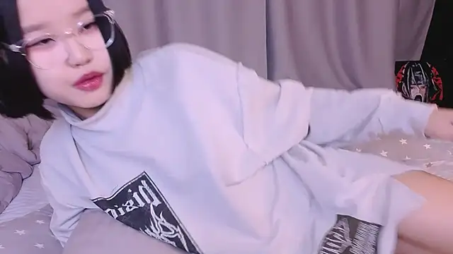 dreamSuaa online show from January 13, 9:47 am