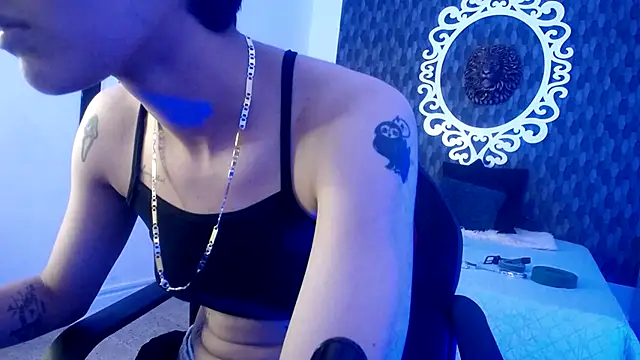 Snapshot of Ghost__Girl_ chatting on October 31, 4:57 am Ghost  Girl  online show from October 31, 4:57 am