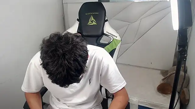 Cash G  online show from November 25, 9:04 pm