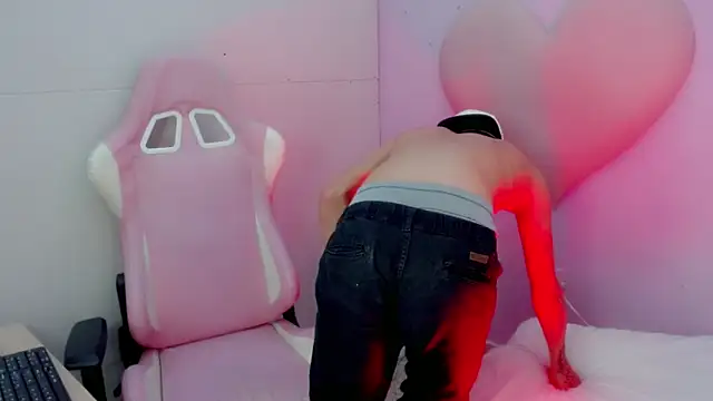 Cash G  online show from January 14, 8:47 pm