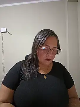 Snapshot of Angie_milf50 chatting on May 22, 1:46 am Angie milf50 online show from May 22, 1:46 am