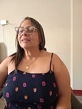 Snapshot of Angie_milf50 chatting on May 26, 5:09 pm Angie milf50 online show from May 26, 5:09 pm