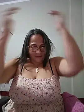 Snapshot of Angie_milf50 chatting on June 11, 1:16 am Angie milf50 online show from June 11, 1:16 am