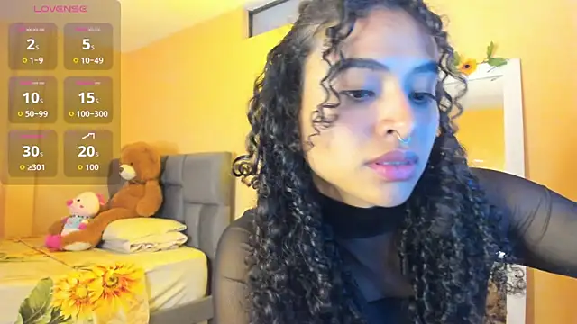 Snapshot of Keniia_rizz chatting on May 21, 7:10 pm Keniia rizz online show from May 21, 7:10 pm