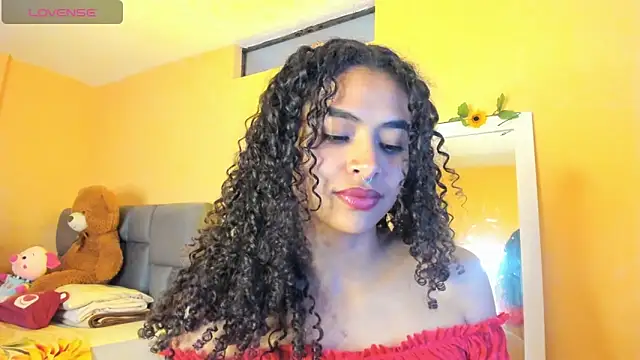 Snapshot of Keniia_rizz chatting on May 29, 6:28 pm Keniia rizz online show from May 29, 6:28 pm