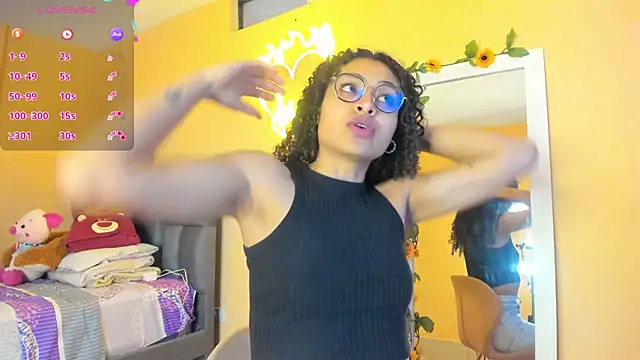 Snapshot of Keniia_rizz chatting on June 9, 5:57 pm Keniia rizz online show from June 9, 5:57 pm