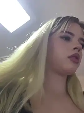 ViolettaAllente online show from January 7, 2:03 am