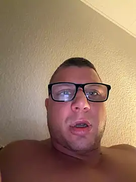 PolishBoy1995 online show from October 26, 3:23 am