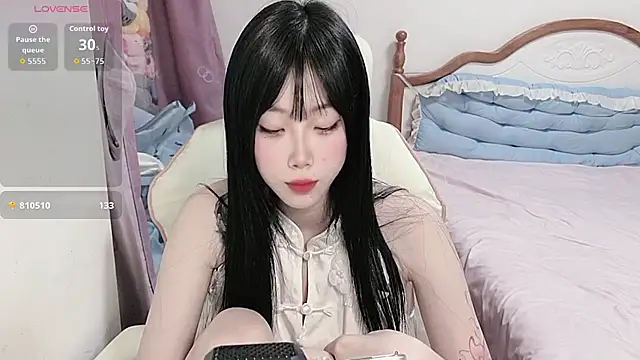 Vivian-88 online show from April 19, 2:00 am