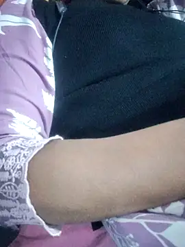 Snapshot of Hot-Rubyy chatting on December 20, 4:36 pm Hot-Rubyy online show from December 20, 4:36 pm