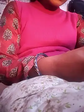 Snapshot of Hot-Rubyy chatting on January 18, 4:44 pm Hot-Rubyy online show from January 18, 4:44 pm