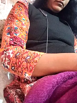 Snapshot of Hot-Rubyy chatting on February 1, 10:03 am Hot-Rubyy online show from February 1, 10:03 am