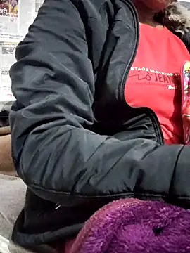 Snapshot of Hot-Rubyy chatting on February 15, 4:36 pm Hot-Rubyy online show from February 15, 4:36 pm