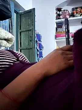 Snapshot of Hot-Rubyy chatting on February 21, 9:32 am Hot-Rubyy online show from February 21, 9:32 am