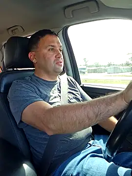 Latinesc online show from April 20, 8:21 pm