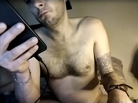 Snapshot of HadrianFort chatting on March 2, 1:18 pm HadrianFort online show from March 2, 1:18 pm