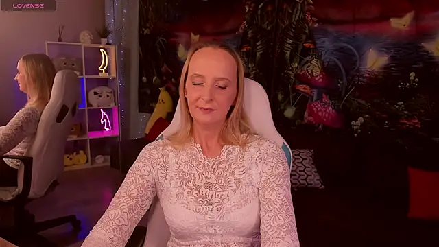 ScarlettPalmer online show from December 21, 10:22 am