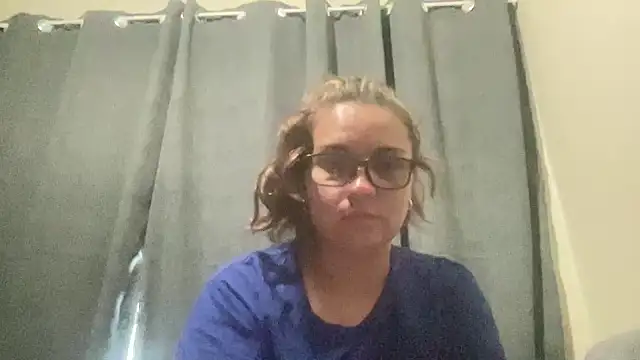 Snapshot of lilMissMarli chatting on January 18, 5:33 am lilMissMarli online show from January 18, 5:33 am