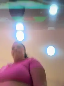 Hannahpradaa  online show from January 11, 11:15 am