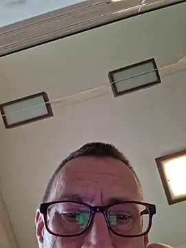 rafryg online show from December 15, 8:07 am