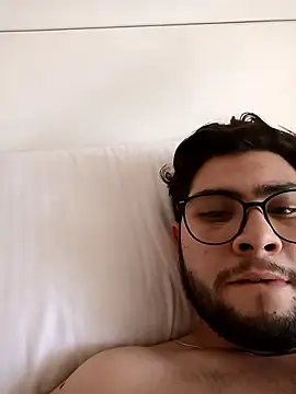 Mstfaavan64 online show from December 23, 9:51 am