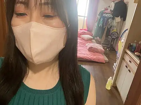 Snapshot of hitomi_desu chatting on November 16, 3:01 am hitomi desu online show from November 16, 3:01 am