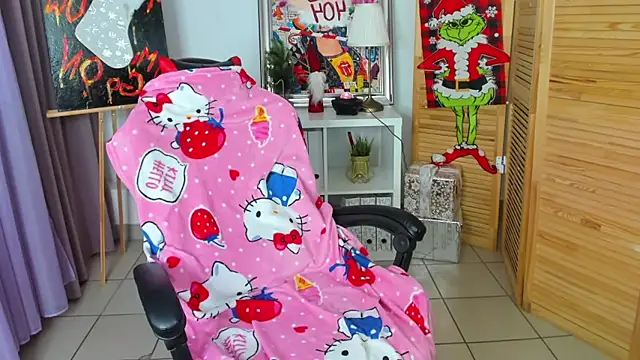 gracieave online show from January 8, 1:19 am