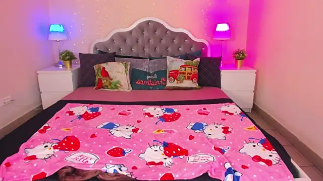 gracieave online show from January 9, 1:19 am