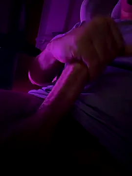 Snapshot of polete1121 chatting on November 7, 12:43 am polete1121 online show from November 7, 12:43 am