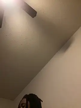 Snapshot of TheRealKnottiHead chatting on March 2, 1:19 am TheRealKnottiHead online show from March 2, 1:19 am