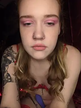 mattiethebaddieee online show from February 14, 11:45 pm