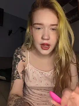 mattiethebaddieee online show from February 22, 1:18 am