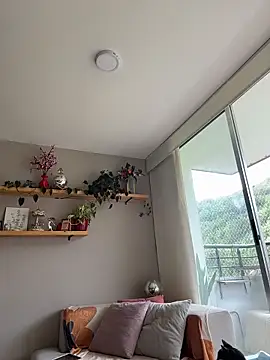 SugarTroubl33 online show from April 17, 2:53 pm