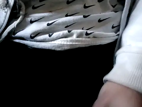 giovanift111 online show from November 21, 7:23 pm