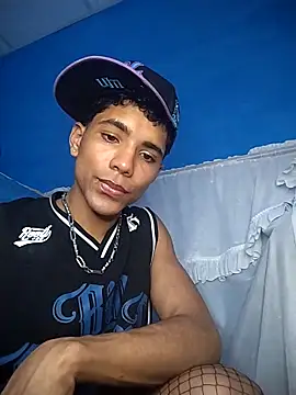 Snapshot of Alex_Sweeting chatting on December 1, 3:55 am Alex Sweeting online show from December 1, 3:55 am