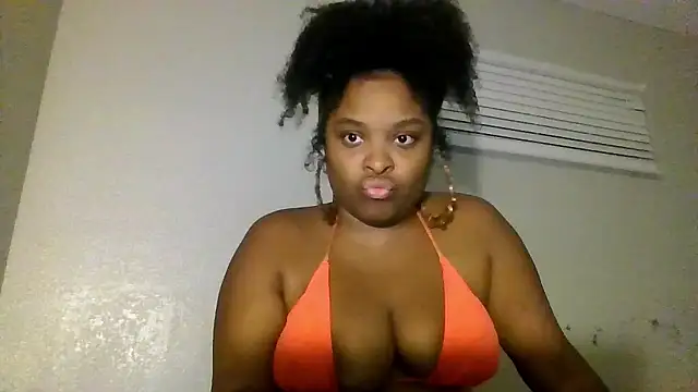 Snapshot of lavishsquirter_ chatting on January 9, 9:34 am lavishsquirter online show from January 9, 9:34 am