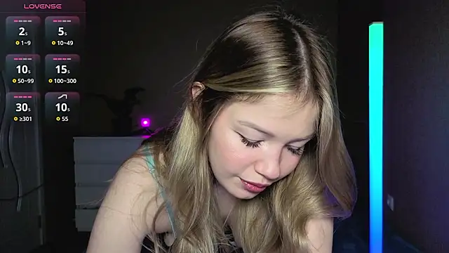 pawsclawss online show from March 2, 5:08 am