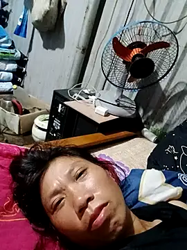 bella-la online show from November 9, 11:03 pm