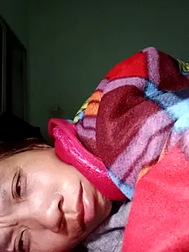 bella-la online show from January 14, 7:19 pm